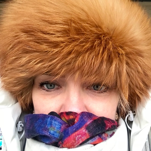 Meet your Posher, Lorraine - Picture 2 of 2